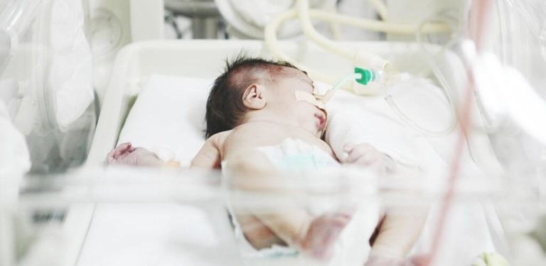 O cuidado seguro do neonato como um direito humano